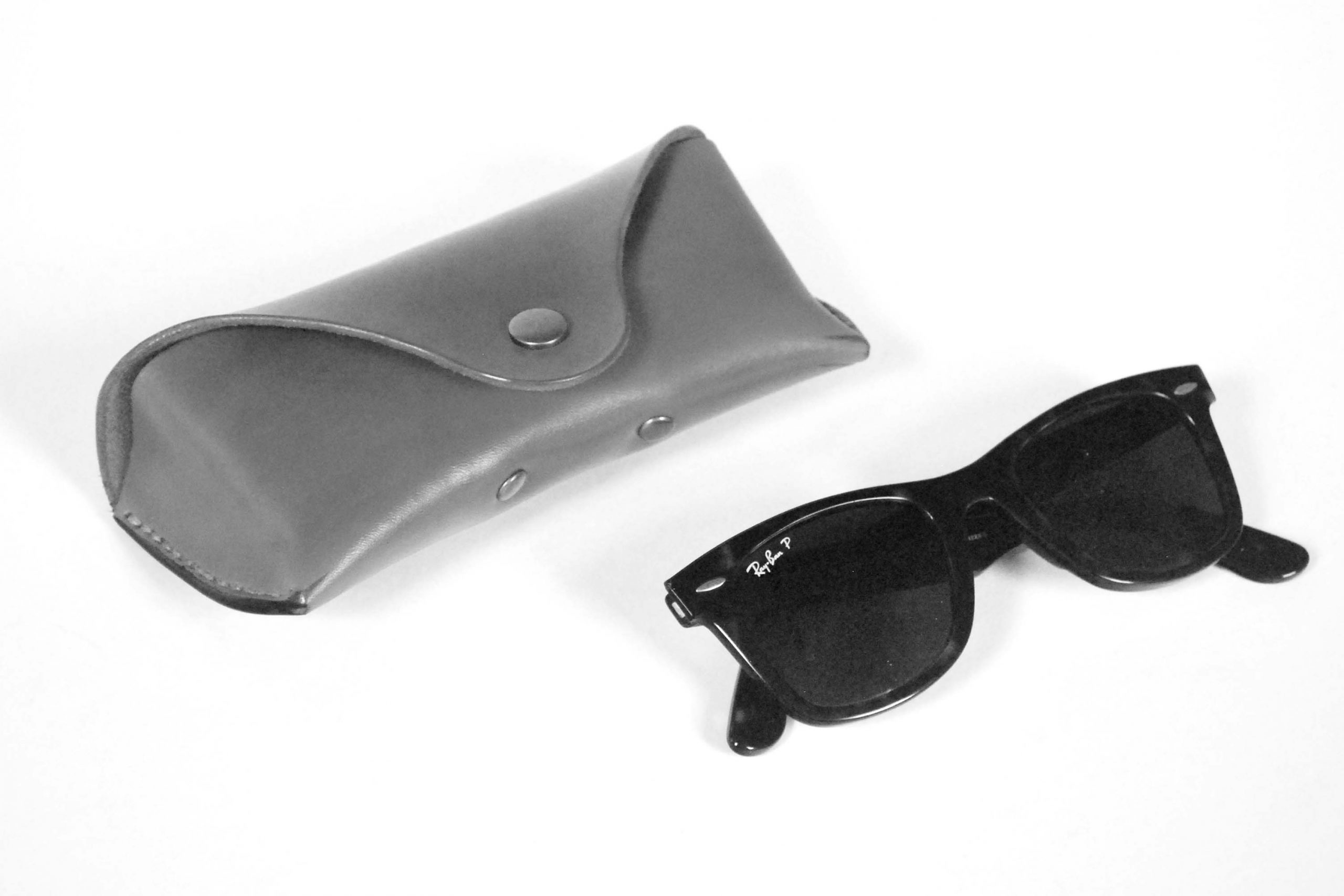 Leather Glasses Case/ A cool way to store glasses - Shop GLORYDAYS® LEATHER  GOODS Glasses & Frames - Pinkoi